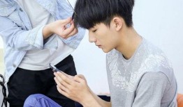 李宏毅恋情爆料最新视频,最新视频揭秘甜蜜瞬间