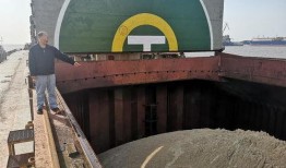 最新爆料偷运海砂,偷运海砂背后的黑色产业链