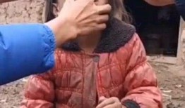 网红爆料小孩视频播放,小孩视频引发热议，揭秘网络传播背后的真相